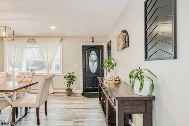 7 Jackson Ave, Vernon Twp., NJ 07462