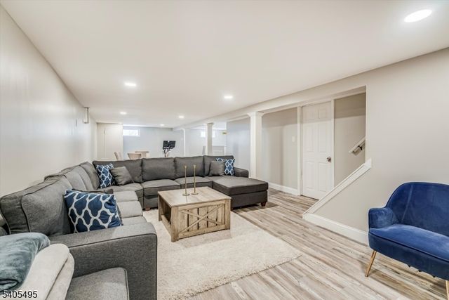 7 Jackson Ave, Vernon Twp., NJ 07462