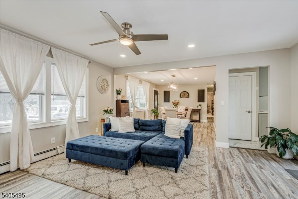 7 Jackson Ave, Vernon Twp., NJ 07462