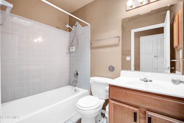 808 NAZARENO Street, El Paso, TX 79928