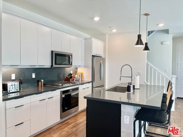 27482 Boulderview Way, Valencia (santa Clarita), CA 91381