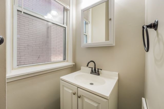 241 Amber St, Shadyside, PA 15206