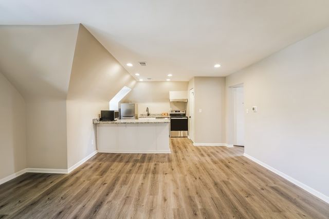 241 Amber St, Shadyside, PA 15206