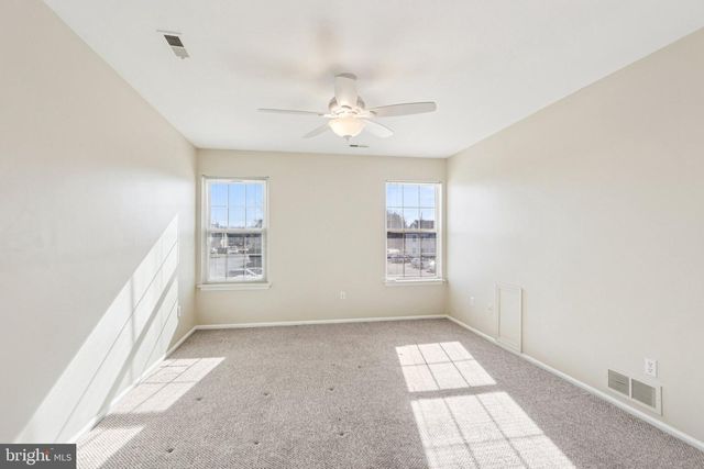 1604-B STEEPLEBUSH TER, Mount Laurel, NJ 08054