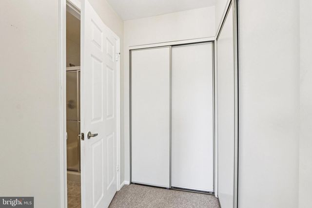 1604-B STEEPLEBUSH TER, Mount Laurel, NJ 08054