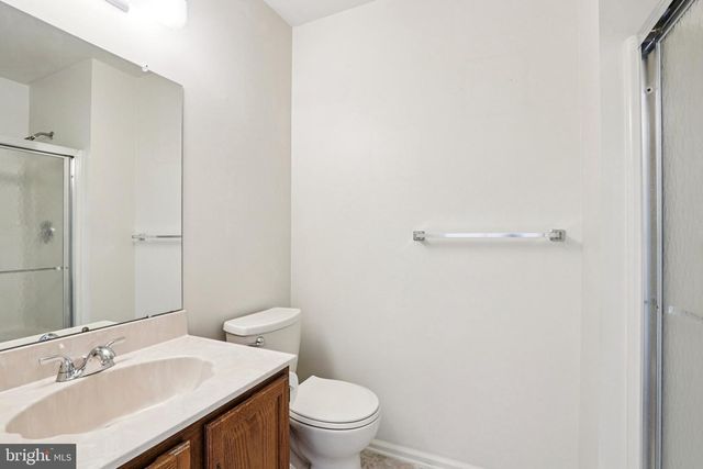 1604-B STEEPLEBUSH TER, Mount Laurel, NJ 08054