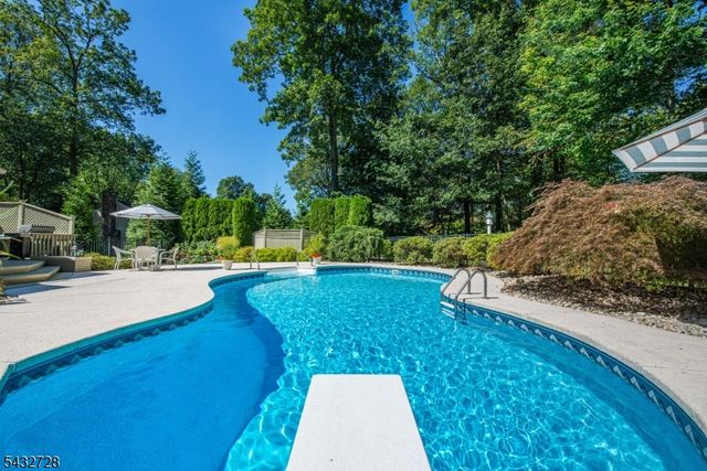 68 MUSIKER AVE, Randolph Twp., NJ 07869