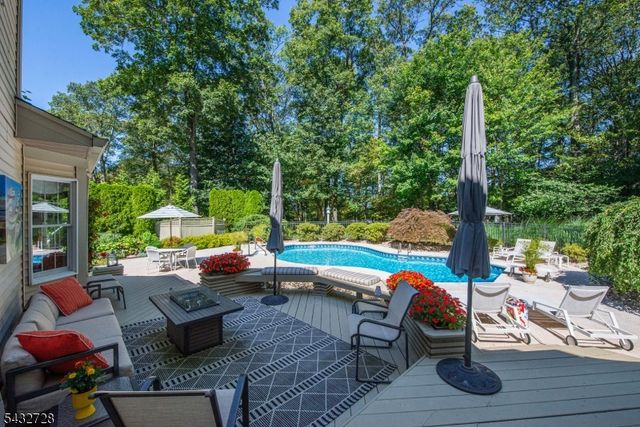 68 MUSIKER AVE, Randolph Twp., NJ 07869