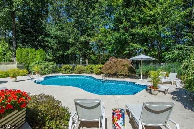 68 MUSIKER AVE, Randolph Twp., NJ 07869
