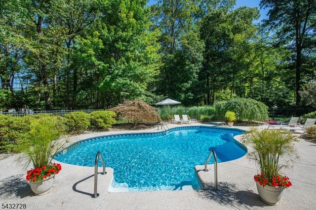 68 MUSIKER AVE, Randolph Twp., NJ 07869