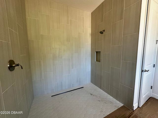 6461 Highfield Village Drive, Port Orange, FL 32128