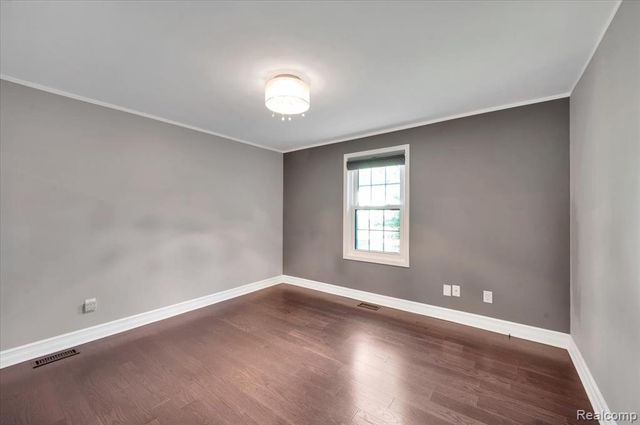 18924 Melvin Avenue, Livonia, MI 48152