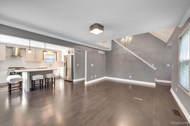 18924 Melvin Avenue, Livonia, MI 48152