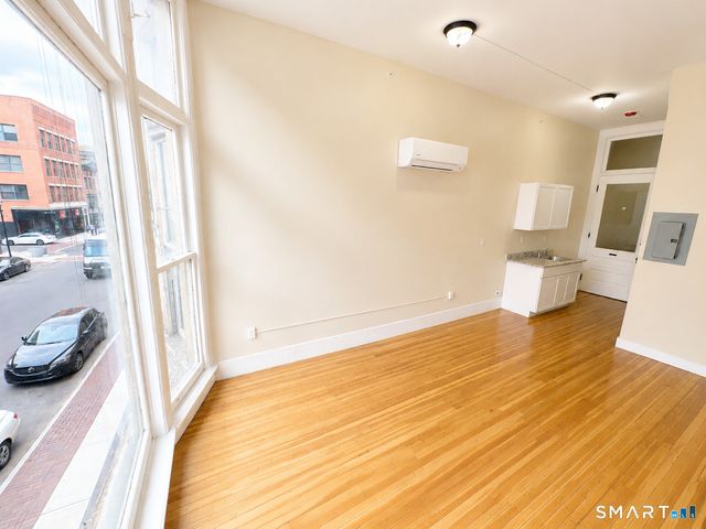 105 Bank Street 2A, Waterbury, CT 06702