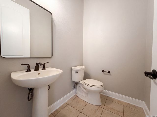 2711 MOSSGROVE PARK, San Antonio, TX 78230