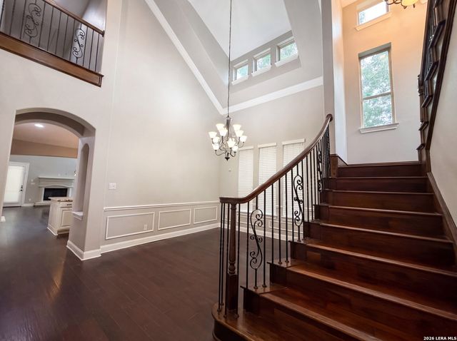 2711 MOSSGROVE PARK, San Antonio, TX 78230
