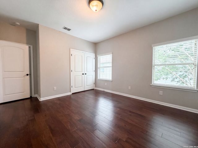 2711 MOSSGROVE PARK, San Antonio, TX 78230