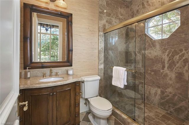 2944 Bellflower LN, Naples, FL 34105