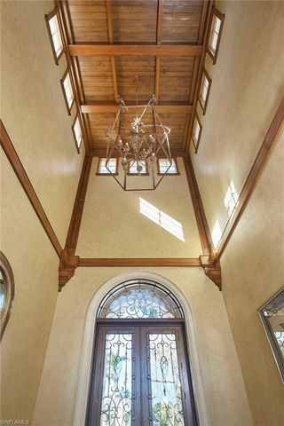 2944 Bellflower LN, Naples, FL 34105