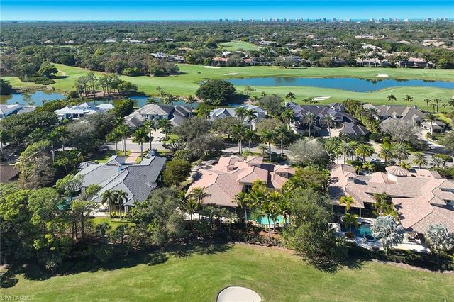 2944 Bellflower LN, Naples, FL 34105