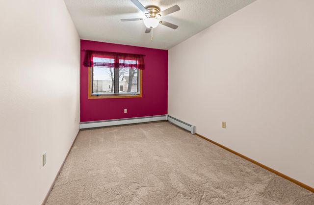 1424 14th Street E 11, West Fargo, ND 58078