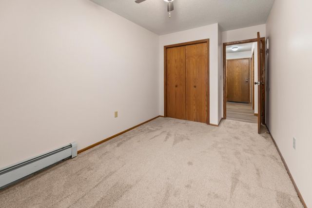 1424 14th Street E 11, West Fargo, ND 58078