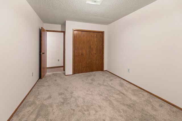 1424 14th Street E 11, West Fargo, ND 58078