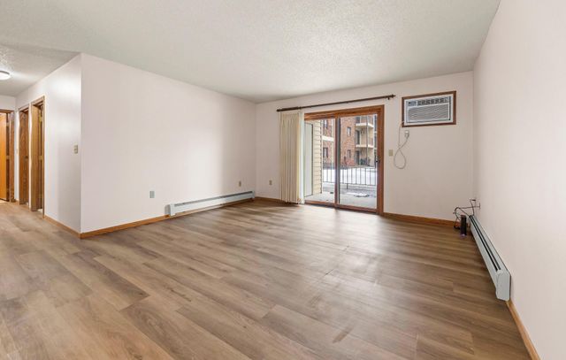 1424 14th Street E 11, West Fargo, ND 58078