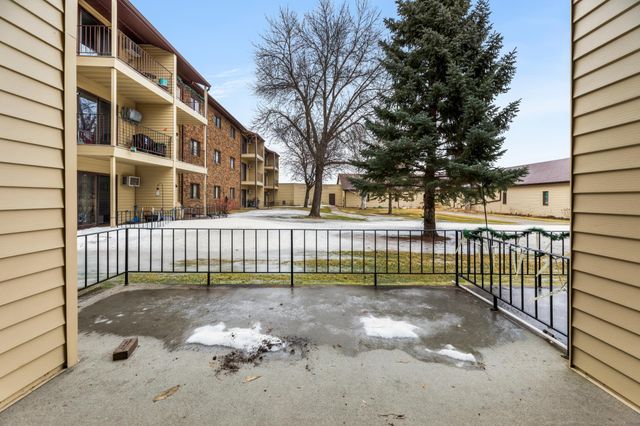 1424 14th Street E 11, West Fargo, ND 58078