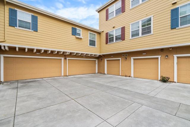 641 Turnbuckle Drive 1715, Redwood City, CA 94063