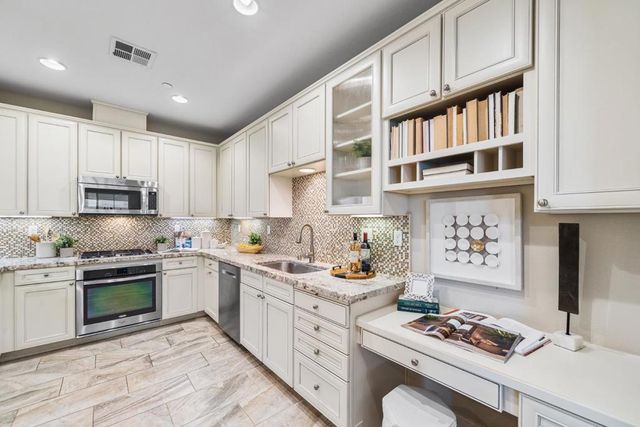 641 Turnbuckle Drive 1715, Redwood City, CA 94063