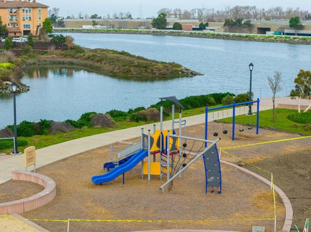 641 Turnbuckle Drive 1715, Redwood City, CA 94063