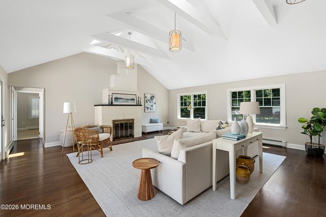 17 Sailers Way, Rumson, NJ 07760