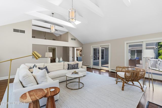 17 Sailers Way, Rumson, NJ 07760