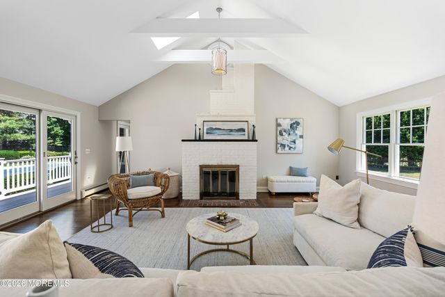 17 Sailers Way, Rumson, NJ 07760