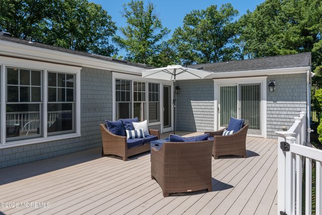 17 Sailers Way, Rumson, NJ 07760