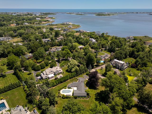17 Sailers Way, Rumson, NJ 07760