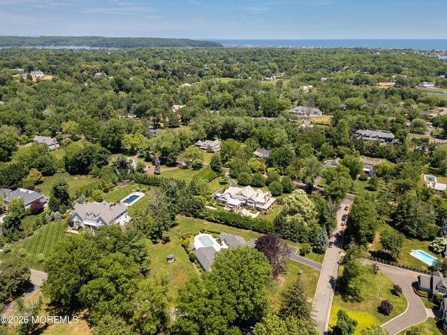 17 Sailers Way, Rumson, NJ 07760