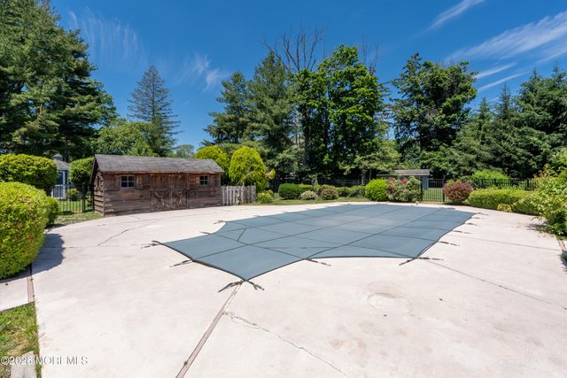17 Sailers Way, Rumson, NJ 07760