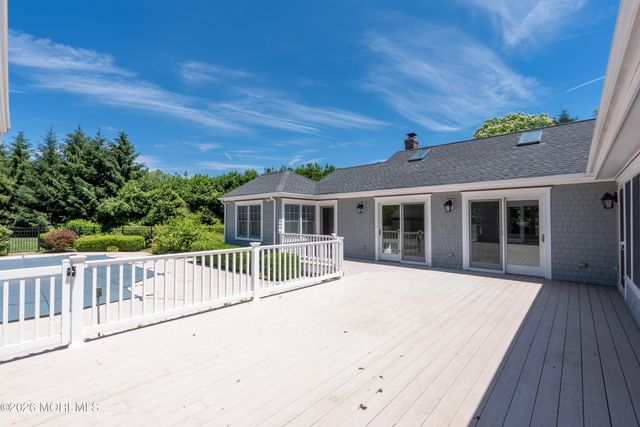 17 Sailers Way, Rumson, NJ 07760