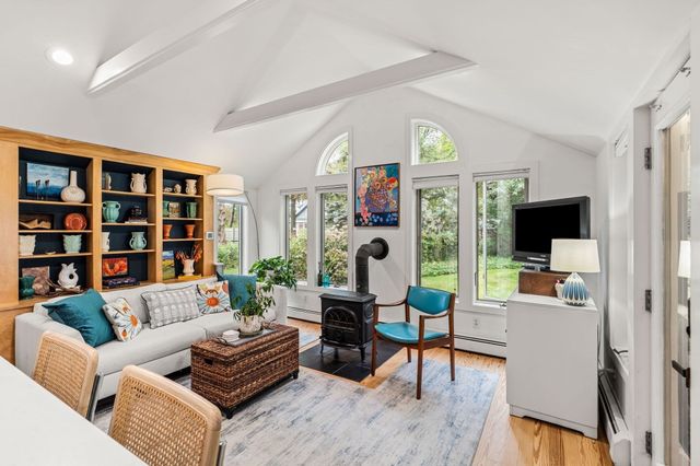 62 Cottage Rd, Newbury, MA 01951
