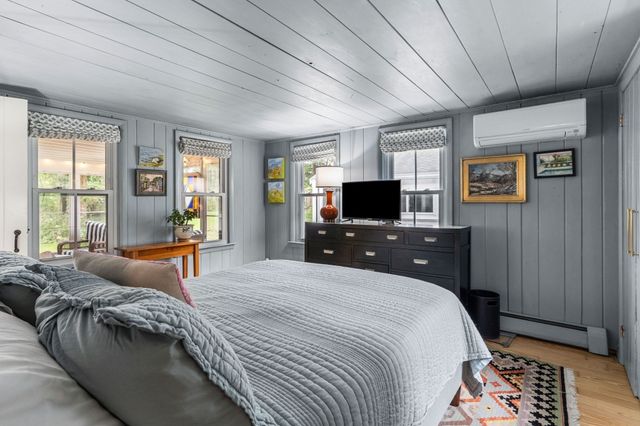 62 Cottage Rd, Newbury, MA 01951