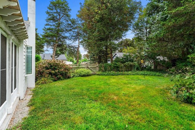 62 Cottage Rd, Newbury, MA 01951