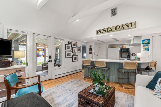 62 Cottage Rd, Newbury, MA 01951