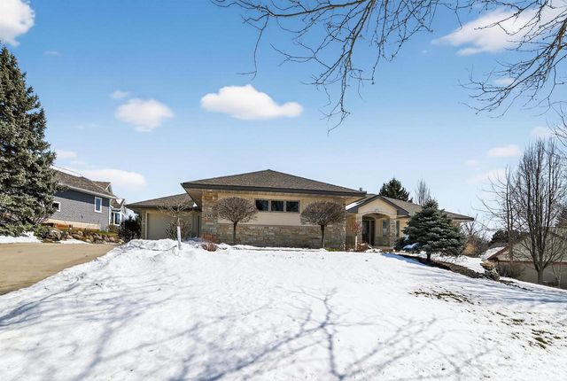 1321 Stratford Court, Middleton, WI 53562