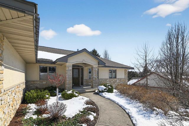 1321 Stratford Court, Middleton, WI 53562