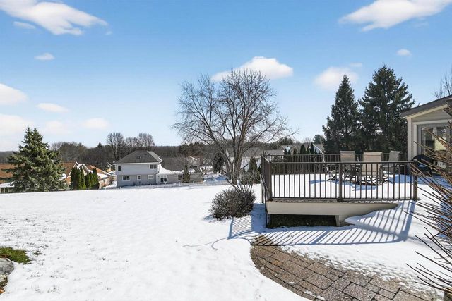 1321 Stratford Court, Middleton, WI 53562