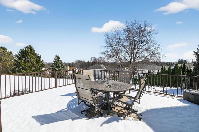 1321 Stratford Court, Middleton, WI 53562