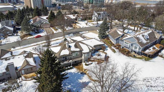 1321 Stratford Court, Middleton, WI 53562