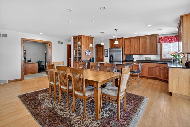 1321 Stratford Court, Middleton, WI 53562